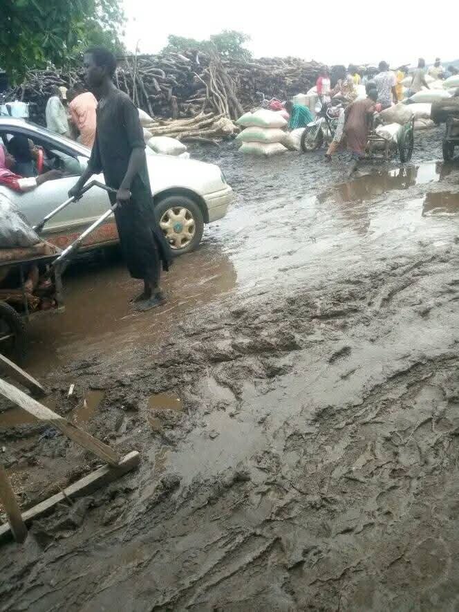 Mallam_jabeer's tweet photo. This is Yauri, Kebbi State.

May God punish APC and anyone supporting bad governance. https://t.co/mYz5vIYg0p