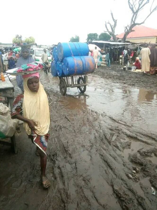 Mallam_jabeer's tweet photo. This is Yauri, Kebbi State.

May God punish APC and anyone supporting bad governance. https://t.co/mYz5vIYg0p