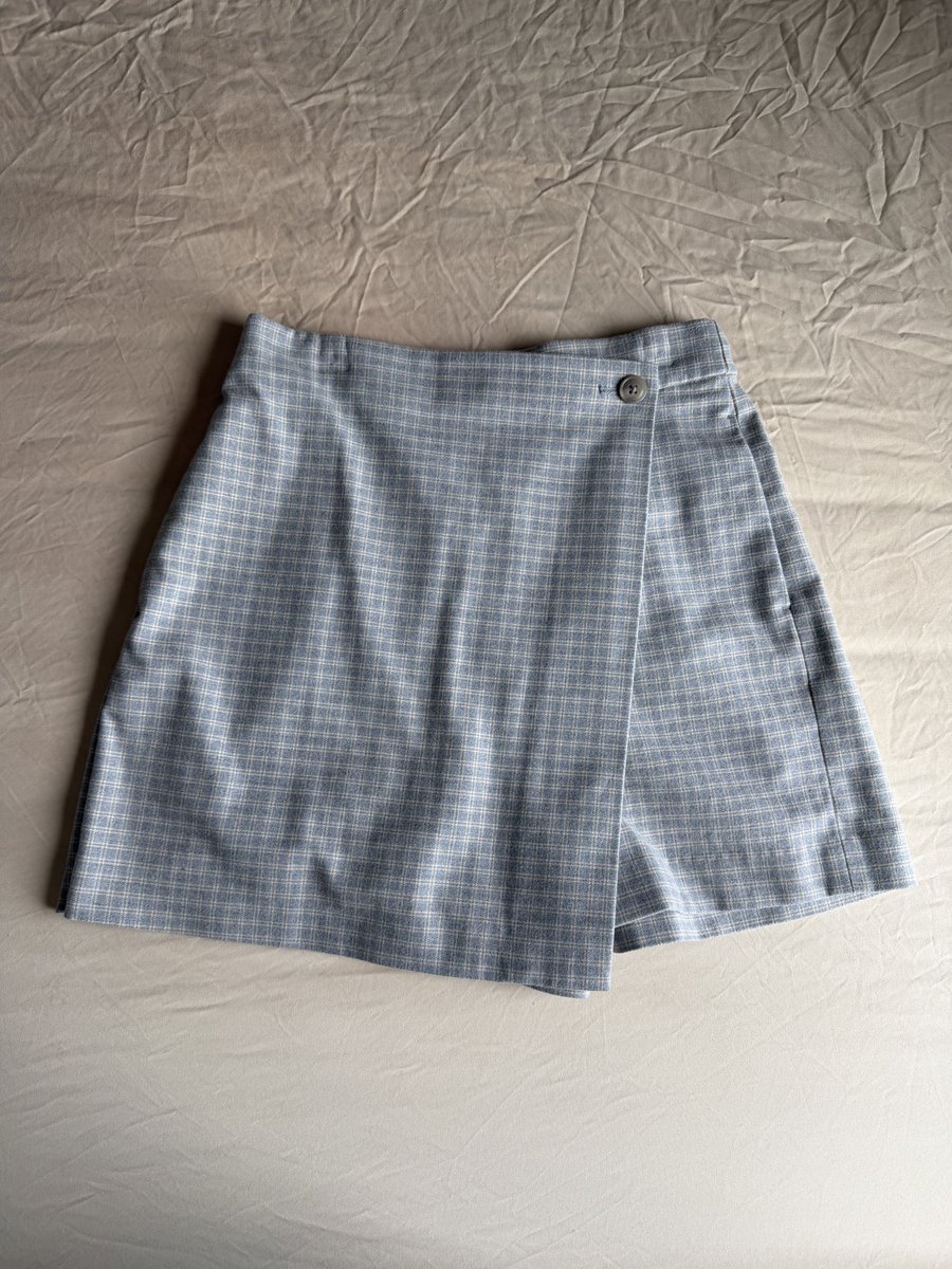 _uresweetypie's tweet photo. ส่งต่อ มือสอง 🩵

uniqlo กระโปรงกางเกง size s (เอว 24-26 ยาว 15.5)
💵 100 (รวมส่ง)

💌 เพิ่มเติม dm
#ส่งต่อเสื้อผ้า #ส่งต่อเสื้อผ้ามือสอง #ส่งต่อเสื้อผ้ามือสองราคาถูก #ส่งต่อของมือสอง #ส่งต่อuniqlo https://t.co/8N9oyrRTOf