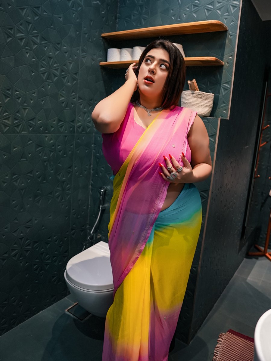 Hott_Galaxy's tweet photo. Apoorva bhalla in hot mood ❤️🌼 https://t.co/carX5fpmof