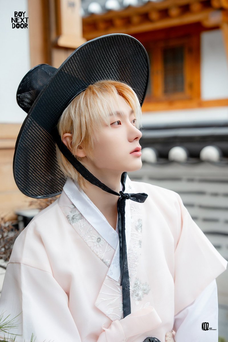woonk129's tweet photo. #성호의_청춘에_불을지펴줘
#HaveYeppifulDay
#ソンホという猫に出会えた奇跡 
성호야 생일축하해 9월달의 첫주를 너로 시작해서 행복해 음중MC된거 축하하고 응웡할게 오늘은 너 하고싶은거 다해라!사랑한다😘🥰🫶 https://t.co/ZYf4muD0ej