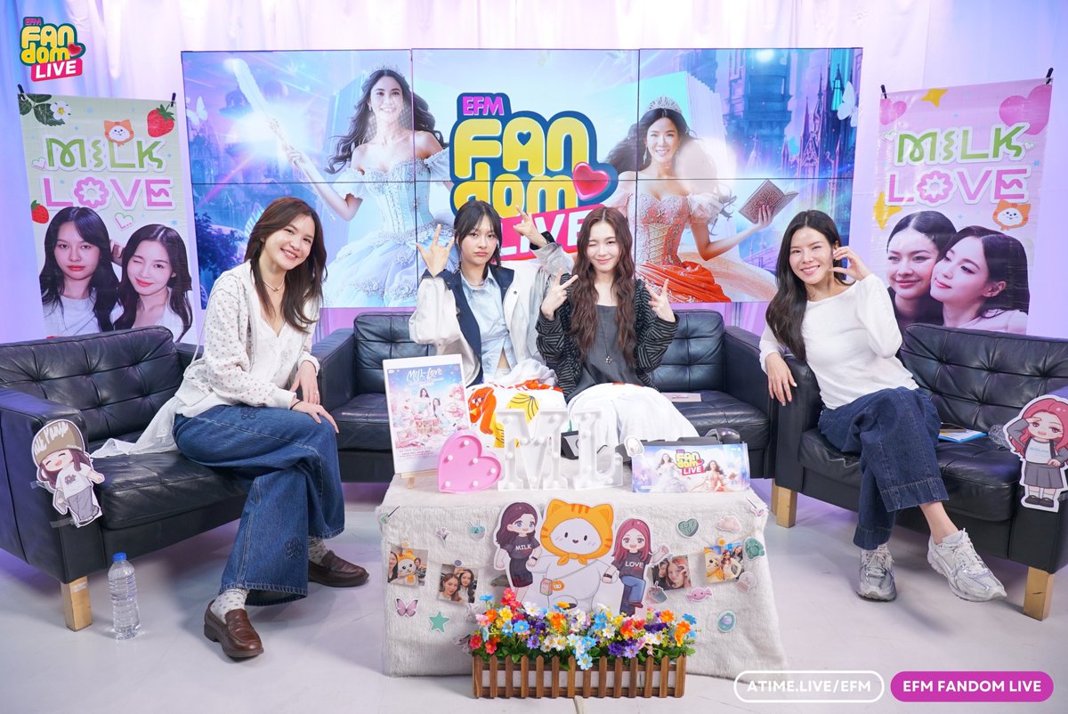 MilkLoveTH's tweet photo. ขอขอบคุณทาง @EFM_STATION สำหรับบรรยากาศความน่ารักและความสนุกสนานในวันนี้มากๆ นะคะ 🥰💚💖

MILKLOVE A TALE TO TELL
#MilkLovexFANDOMFANFIC
#EFMFANDOMLIVE 
#MilkLove #มิ้ลค์เลิฟ https://t.co/76wlRns9Um
