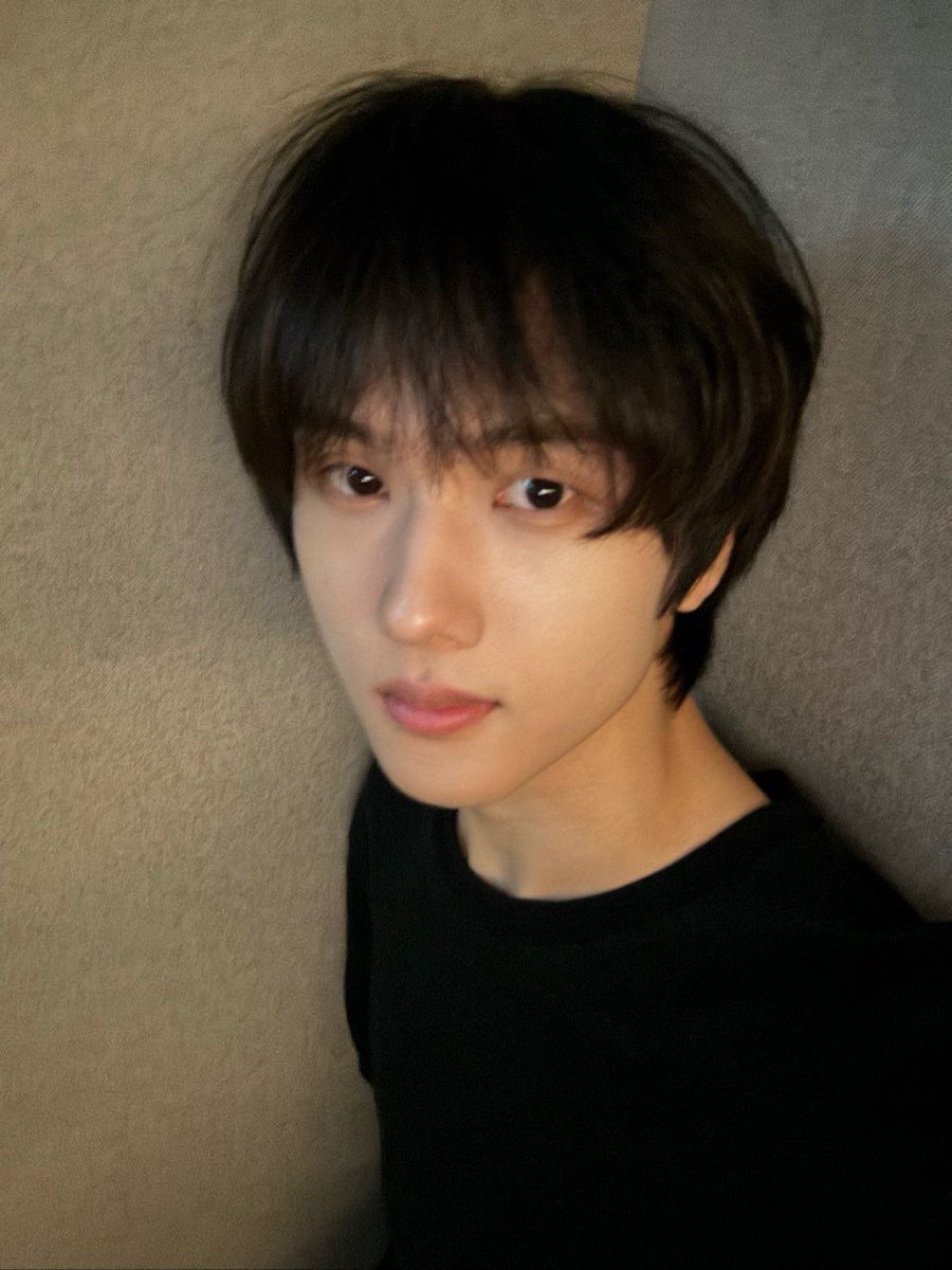 JiisungIssue's tweet photo. @DohoonIssue Tembok ratapan tembok ratapan https://t.co/puMUUeeGrQ