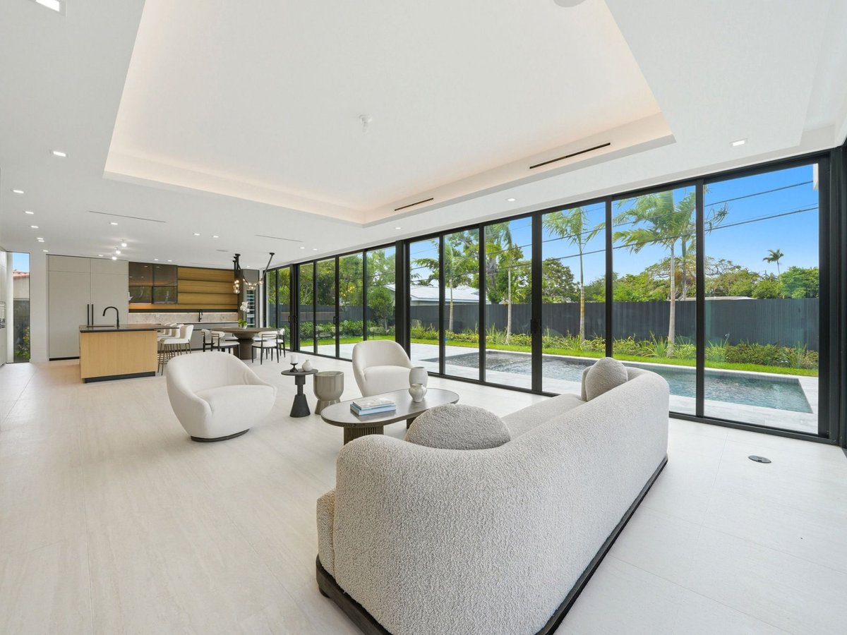 FI_Real_Estate's tweet photo. NEW CONSTRUCTION FOR SALE - Just Reduced
4401 SW 14th St. Miami, FL 33134

New Asking Price: $3,295,000

- Total Living Area 3,563 Sq.Ft.
- Lot Area: 7845 SF
- 4 Bedrooms | 4.5 Bathrooms
- Pool
- 2-Car Garage

LISTING AGENT:
-FILIPPO INCORVAIA
fi@fi.realestate - 646.662.8504 https://t.co/HitF0WB1uk