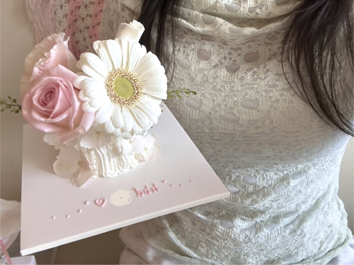 homeovv's tweet photo. 생일이어라~~~ https://t.co/jU7vigYE3V