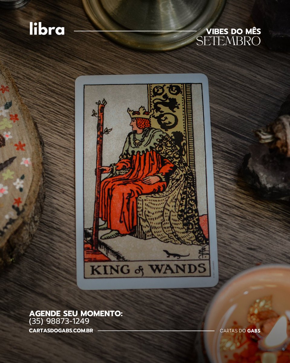 cartasdogabs's tweet photo. ♎️ Setembro p/ LIBRA 

Libra, setembro quer ver você tomando as rédeas da sua vida. O rei chega com presença, coragem, ambição e aquela energia de quem cansou de perguntar se pode entrar e resolveu abrir a própria porta. Você tende a estar mais decidido, mais magnético e menos disposto a ficar esperando que outras pessoas definam o ritmo da sua vida. Pode surgir uma oportunidade que exige atitude rápida, liderança ou coragem para se colocar em evidência e esconder-se atrás da dúvida provavelmente será o seu maior desperdício de potencial agora. No trabalho, é uma carta excelente para assumir seu rolê, defender ideias ou ocupar uma posição de maior protagonismo. No amor, você pode atrair pessoas intensas e determinadas, mas também precisará perceber se existe parceria ou apenas disputa de vontades. Seu charme estará alto, mas o verdadeiro poder estará na postura. Setembro não combina com “vamos ver no que dá”; combina com “eu sei o que quero e vou descobrir até onde consigo chegar”. Só cuidado para não transformar confiança em teimosia, liderança também é saber ouvir.

— Veja meu catálogo no tweet fixado, agende sua consulta no link na bio e me siga para novos conteúdos.
