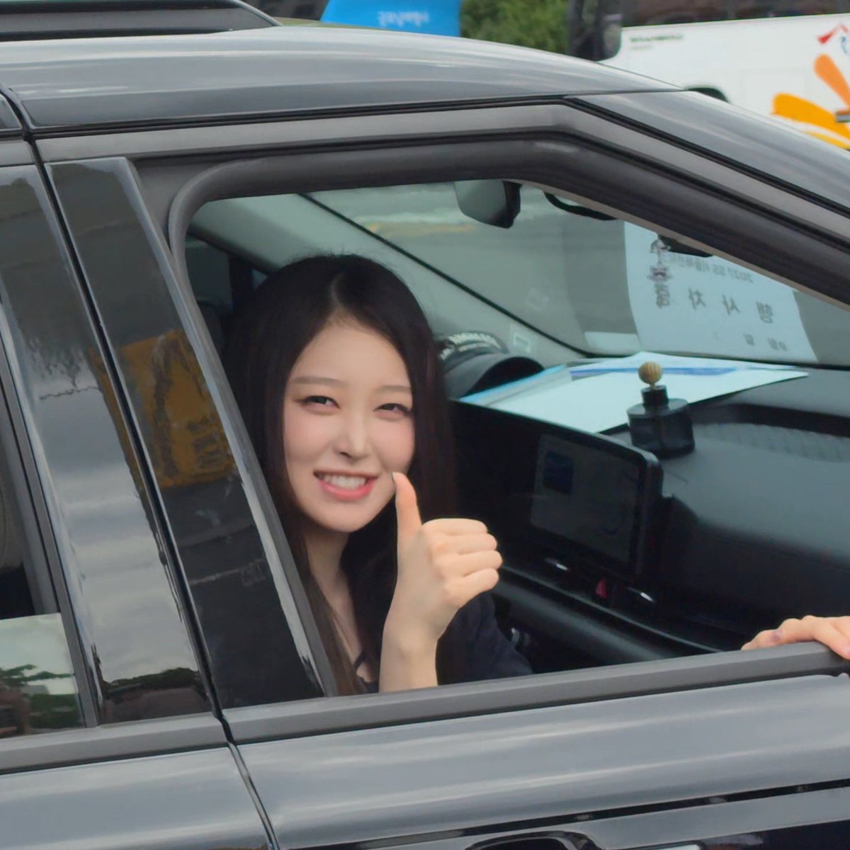 D0DO1209's tweet photo. 소하 굿👍 https://t.co/4ZmX6K2sMt