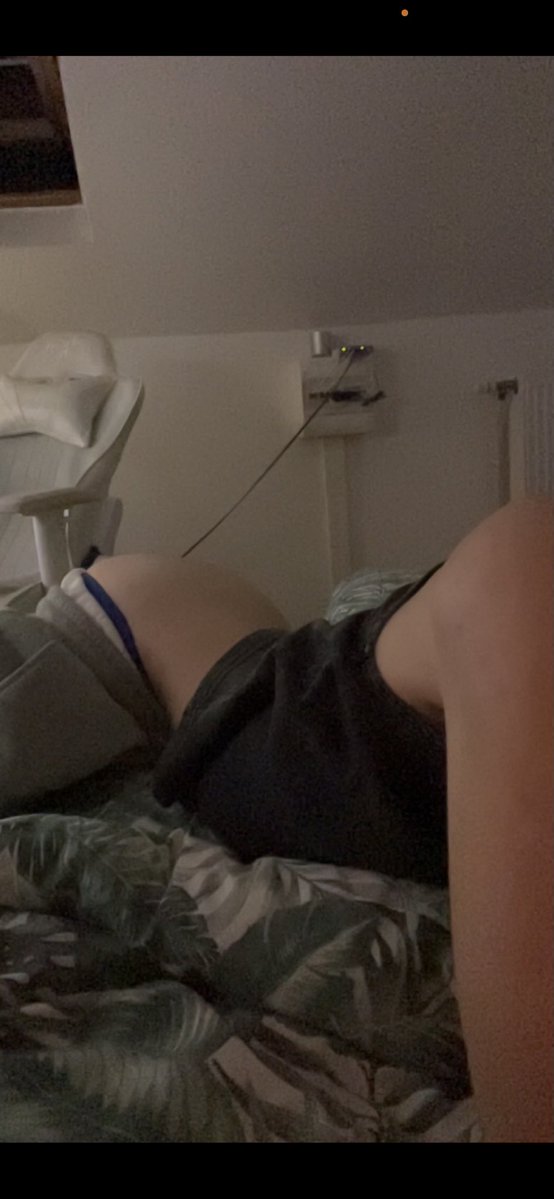 Mizuki_pln's tweet photo. T’en penses quoi bb ?
#twink https://t.co/zVpMWxZs4r
