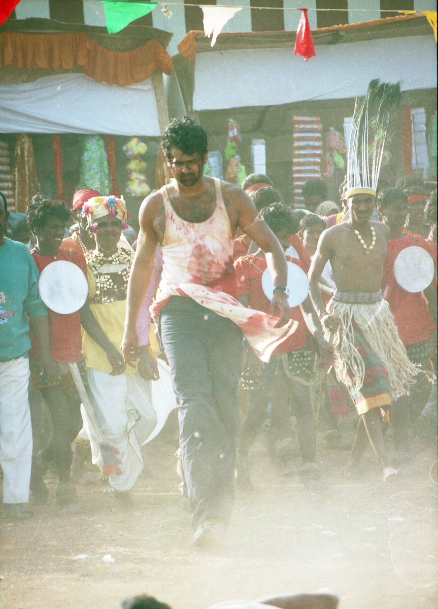 Varsham4K's tweet photo. #PrabhasBirthdayin50days

#Varsham4K On Oct23rd ❤️‍🔥 https://t.co/HYyueRmlmi