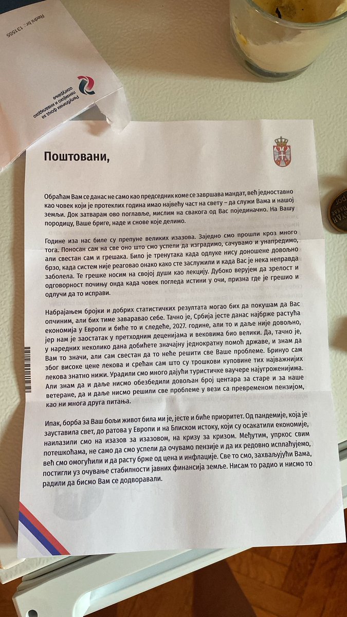 BlokadaPFNS's tweet photo. Ово је почело да стиже нашим бакама и декама од ПИО ФОНДА.

Ово је чиста злоупотреба државних ресурса.

Ово је последњи покушај дављеника да се избави.

Ово је толико јадно и бедно да не треба ни трошити речи.

Али ово је и доказ да и он зна да је готов. https://t.co/3AAYheLggH