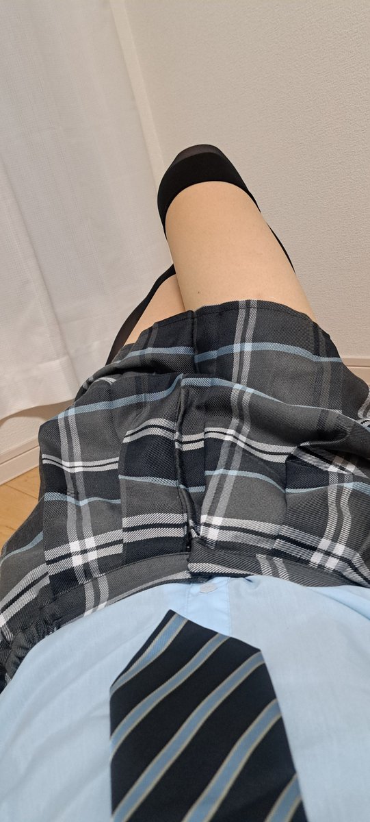 r75dh6's tweet photo. して欲しいポーズ撮りました！恥ずかしい笑
#女装　
#男の娘 https://t.co/10uzM2jjDQ