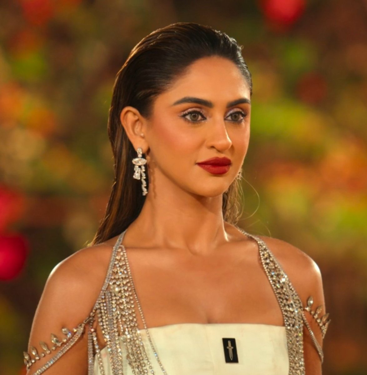 its_SanyHere's tweet photo. Probably 2026 is the year of women in reality TV. 👑

The way female contestants are dominating across reality shows is jst insane! from Alliance (Mini)   to Traitors2 ( Krystle ) , nd now I have a feeling #BiggBoss20 might also be won by a woman. 🔥
#Traitors2 https://t.co/Q9qu5kyOQh