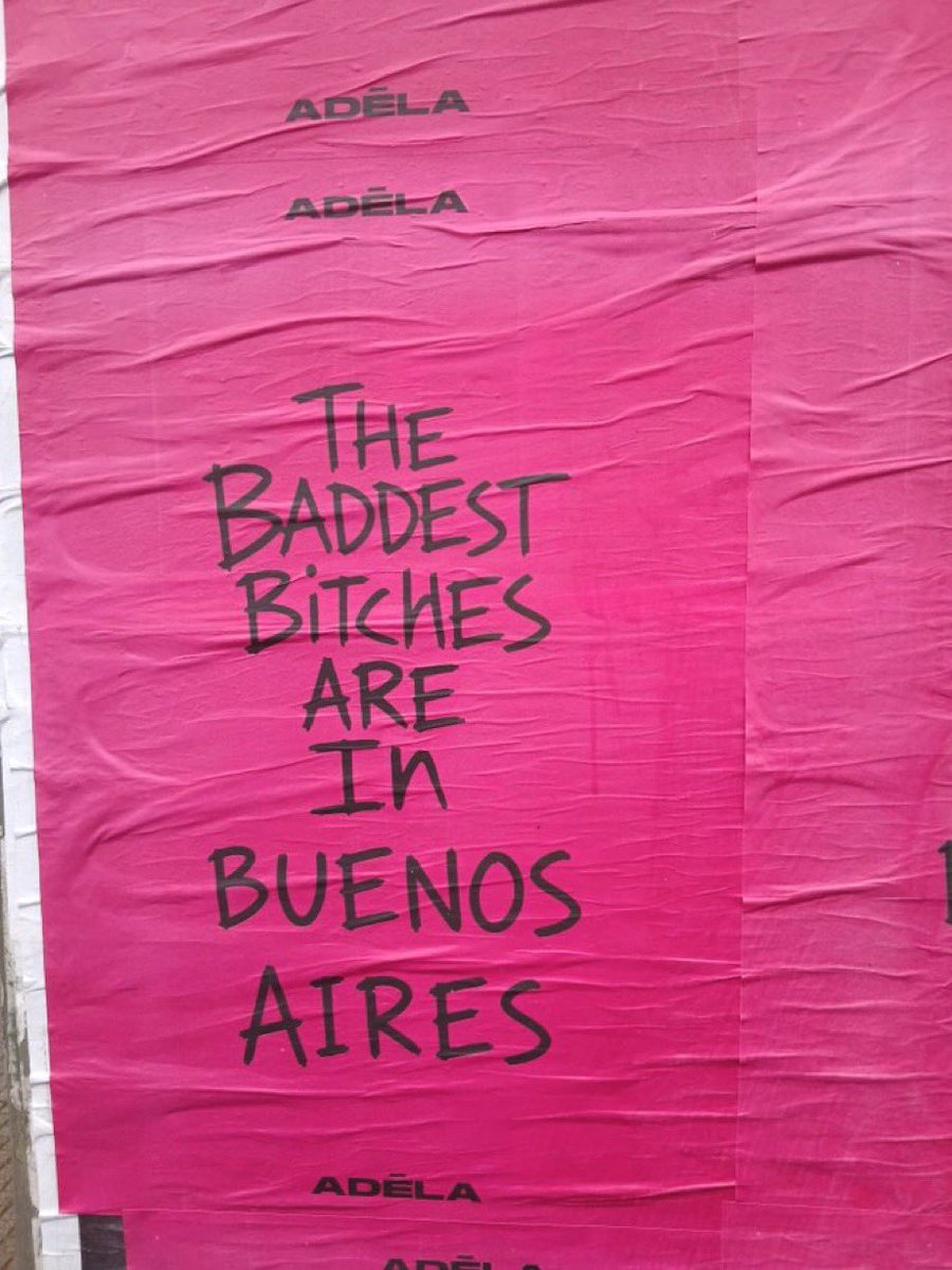 InfoAdelaArg's tweet photo. ADÉLA SIGUE INVADIENDO LAS CALLES DE BUENOS AIRES CON SUS POSTERS DE “AIN'T IN LA”.

— Gracias por todas las fotos que nos estan mandando, ¿ya encontraron alguno? 👀 https://t.co/PG8TUzXQD6