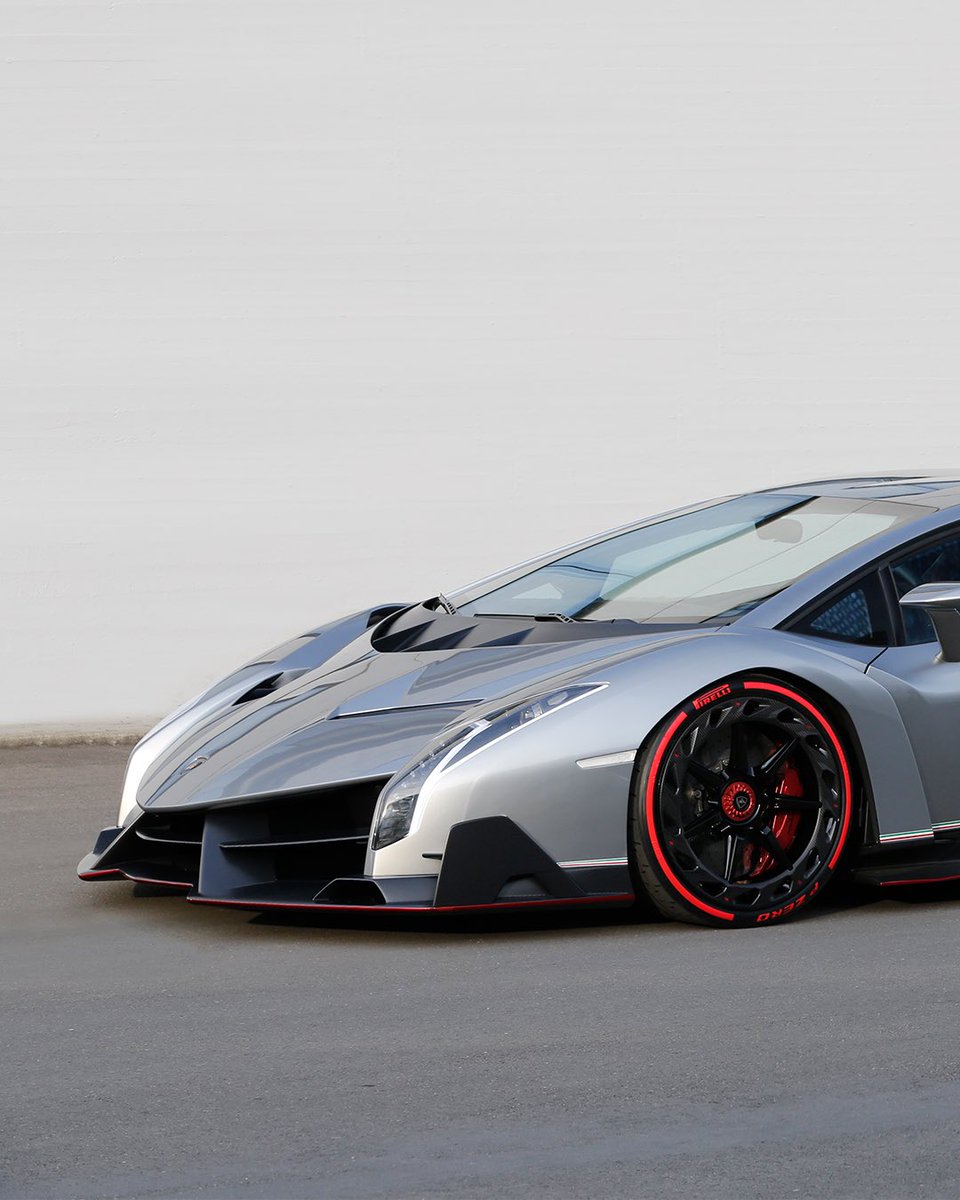 Lamborghini's tweet photo. Extreme by design. Rare by nature. Lamborghini Veneno made its debut in 2013 with racing-inspired aerodynamics, a carbon-fiber monocoque at its core, and a 750 CV V12.
Just 13 examples brought this uncompromising vision to life, securing its place among our most exclusive Few-Offs.