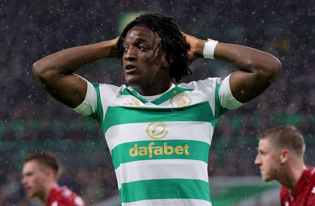 ClydeSSB's tweet photo. 🚨 BREAKING: New Celtic signings Shim Mheuka, Landon Emenalo and Joel van den Berg have missed out on their Europa League squad ⬇️
https://t.co/CCSLnifrqj https://t.co/EIjdNTswDq