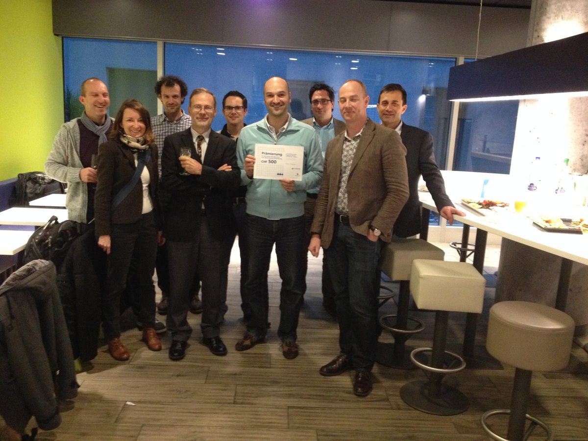 Zapiano_com's tweet photo. 🎹 Throwback Thursday – Frühling 2014
Beim „Business Development“-Programm für Jungunternehmen entwickelte ich Zapiano® weiter – und durfte am Ende sogar den Preis für die beste Umsetzung entgegennehmen. 🏆✨

🌐 Mehr über Zapiano: https://t.co/CinApjB5CO https://t.co/SRnp0BDzng