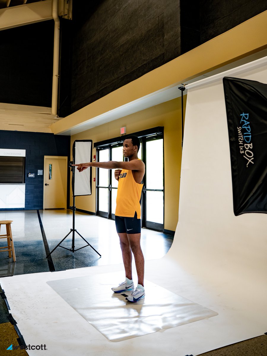 ToledoXCTF's tweet photo. BTS from Media Day 📸⚡ https://t.co/01ucDeuoXD