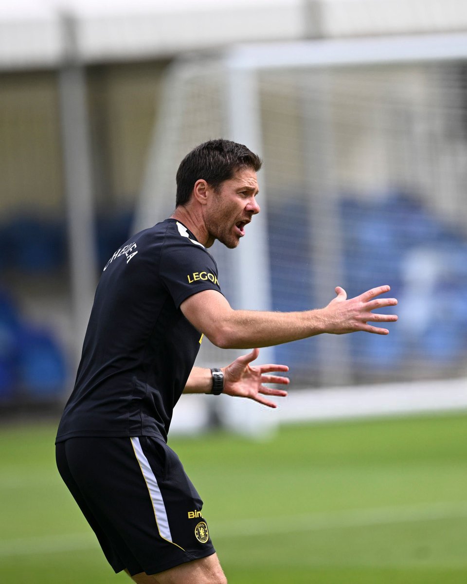 ChelseaInPhotos's tweet photo. Xabi Alonso. #CFC https://t.co/Go7XCc099u