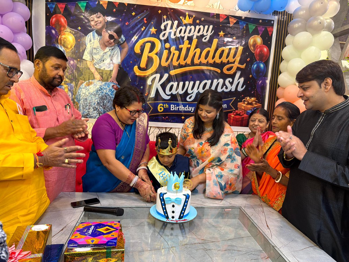 krishkumarMUZ's tweet photo. मेरे प्यारे भांजे काव्यांश  को जन्मदिन की हार्दिक बधाई एवं शुभकामनाएं 🎂
#Happy_Birthday_Celebrations https://t.co/MWsGb9jDku