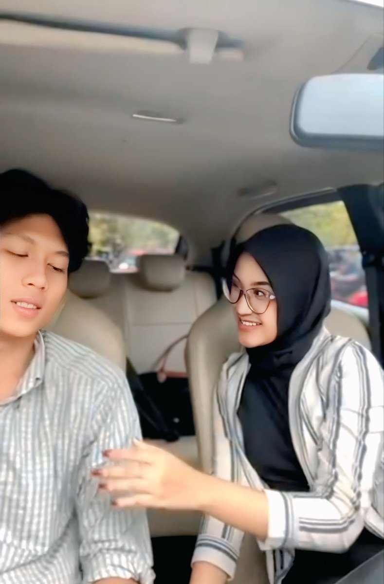 vialavivaa's tweet photo. Syifa berani banget di parkiran

°https://t.co/Jztme7tiSj

°https://t.co/96bjjMZiRU

°https://t.co/rdUqrCJJL9

°https://t.co/URare0hgHP

°https://t.co/JbAnWqA2xs

Abis nonton bantu retweet ya, full lokal.
Malam Jumat Mabok #TimnasDay #ohmnanon gopay transfer luar negri #primiily https://t.co/DItuD4Y1K7