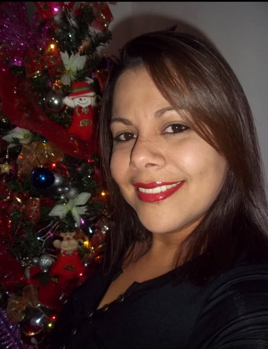 yoxi03673's tweet photo. #tbt Navidad 2013 🎄❤️🎶☺️ https://t.co/qjhQkgEFh9