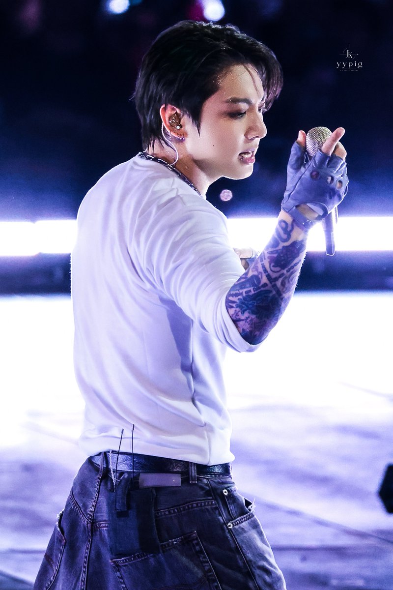 lEikoOk22's tweet photo. Daddy Jeon 🤍 https://t.co/z5MVrKxjK8