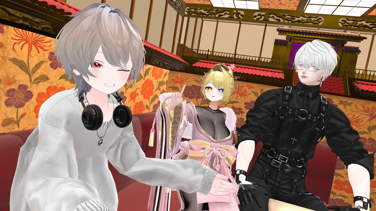 FaMichiki56_vrc's tweet photo. 初めてこんとん行ってきた！
いやぁ・・・混沌としてた・・・。
初キャバクラがここでよかったんだろうか・・・ｗ

とは言いましたが終始笑いっぱなしで楽しかったです！
#VRCこんとん https://t.co/4GnLWlnzHj