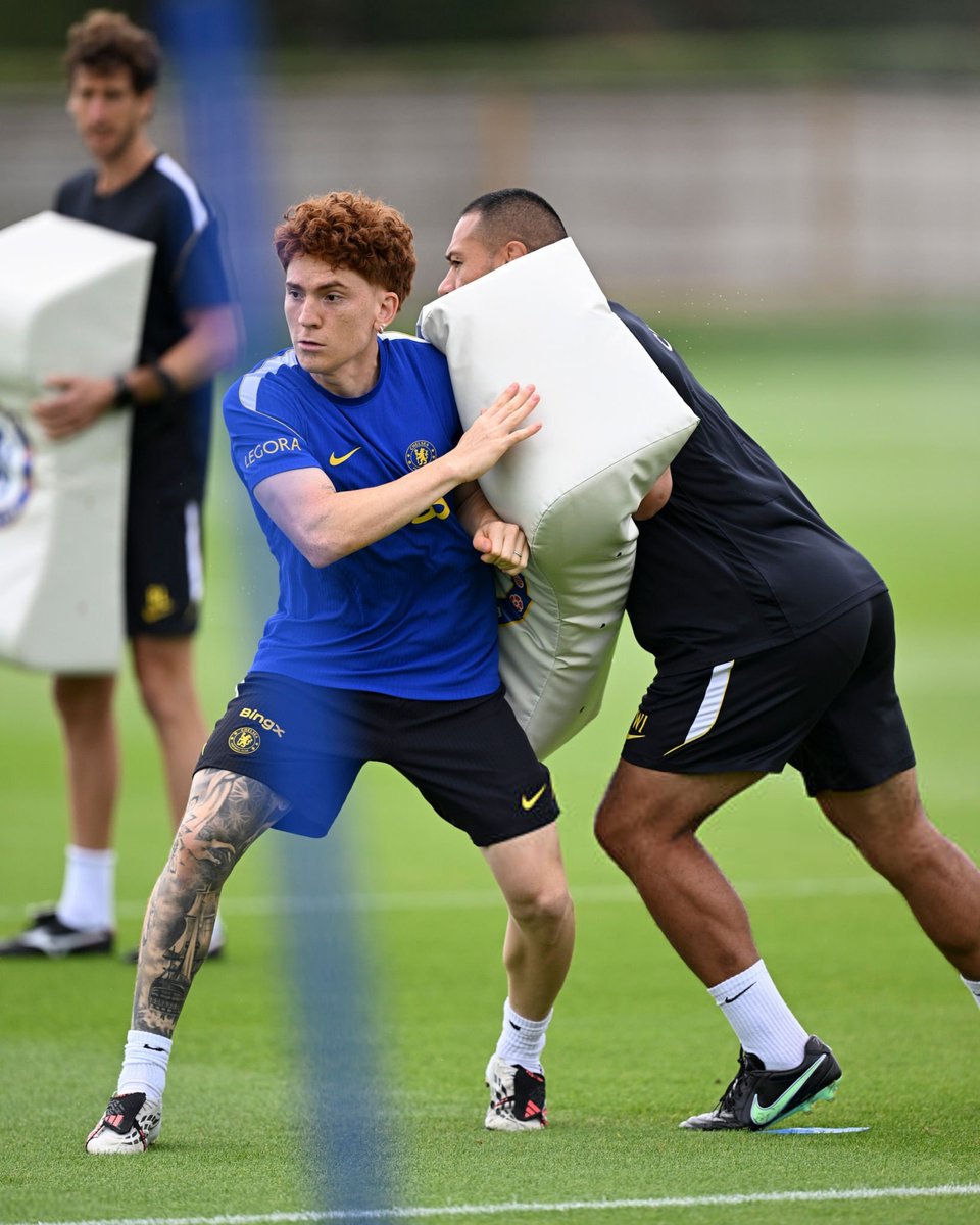 Mohxmmad's tweet photo. Valentin Barco #CFC https://t.co/BUylpqBvaJ