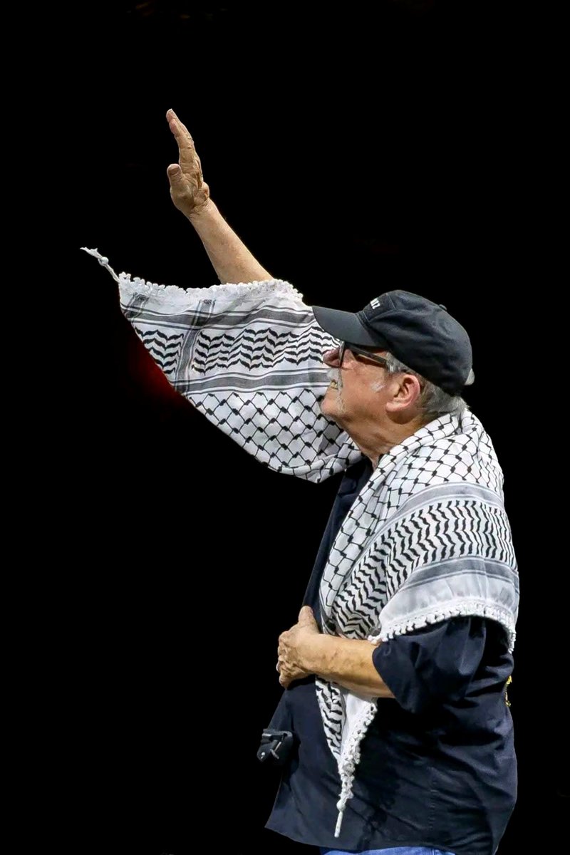 nahundecuba's tweet photo. "...Mi amor no es amor de mercado
Porque un amor sangrado
No es amor de lucrar..." #SilvioRodriguez #Cuba https://t.co/6DdN3wZLx3