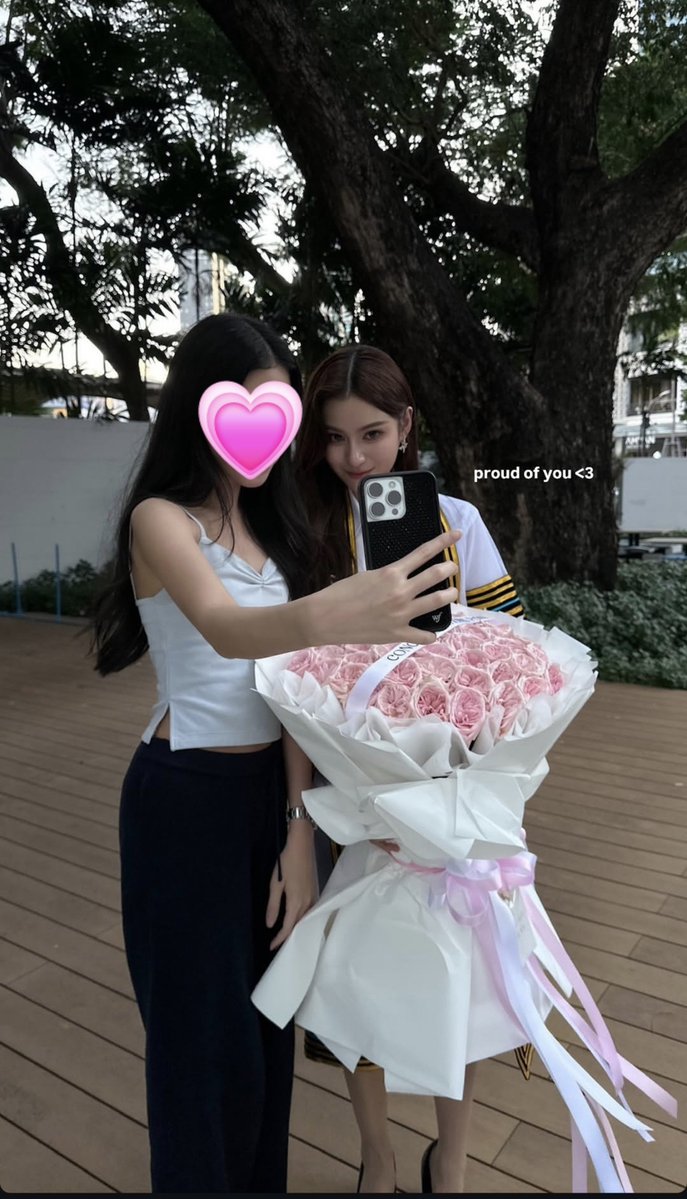 Ivanka__04's tweet photo. 💟🫂
CONGRAT PRIM NEW JOURNEY
#PrimiilyGraduationsDay
#primiily #ลูกหมีของพรีม https://t.co/ZcnYBNsjxF