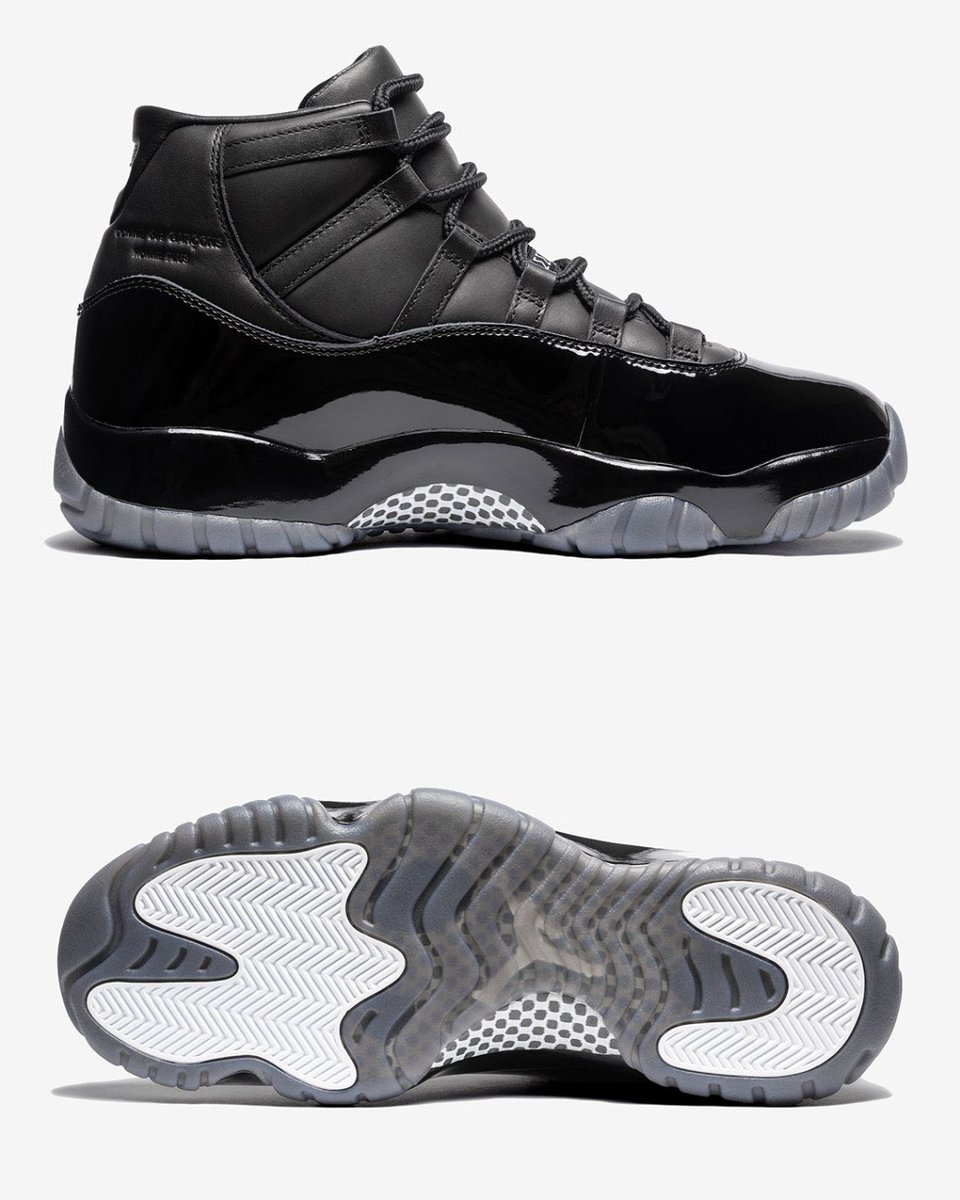 zSneakerHeadz's tweet photo. 2026 Comme des Garçons x Air Jordan 11 “Black” official images!
Now set to launch on September 5th for $358 😳🎱 https://t.co/9JDGE9aSus