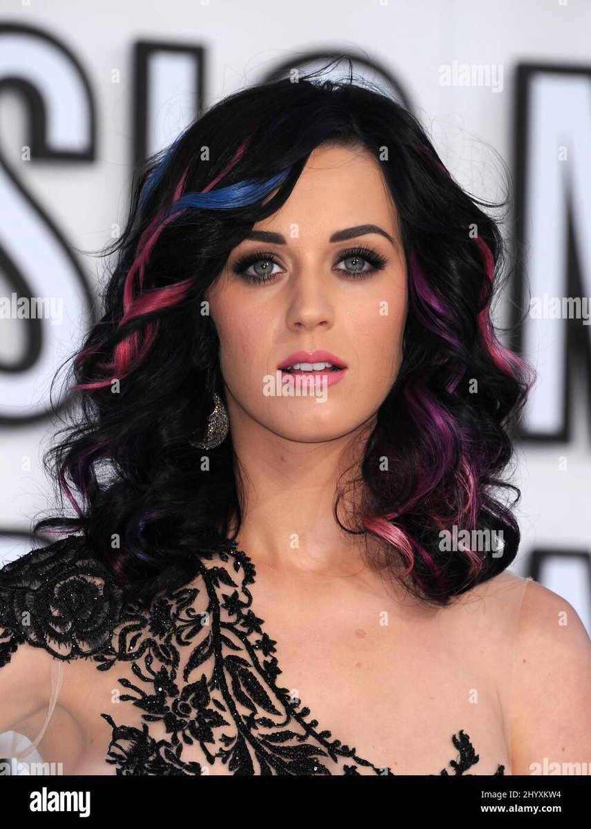 Antiskyrim's tweet photo. You are my savior.. Katy Perry.. 🤩⭐️💎.. my Wonder Woman.. ⭐️🤩 https://t.co/FfAMCWHvvr