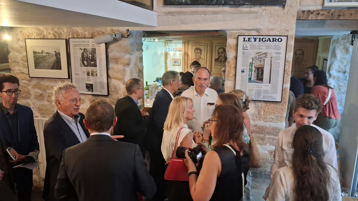 C_Talleyrand's tweet photo. Soirée de lancement du livre Les secrets de Talleyrand (Editions des 1001 Nuits), premier projet éditorial du Centre Talleyrand, le 2 septembre à l'hôtel La Louisiane en présence de nombreux amis, adhérents, soutiens et curieux (Photos Oxana Photography) https://t.co/VPTKPJwi3G https://t.co/gApi6zA7gT