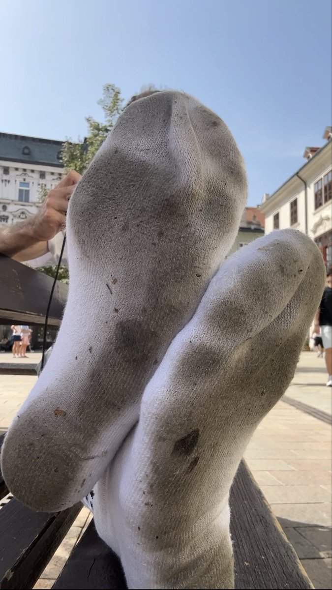 WorldWhiteSocks's tweet photo. What I see vs what others see 🙃 https://t.co/NsWifhqm9u