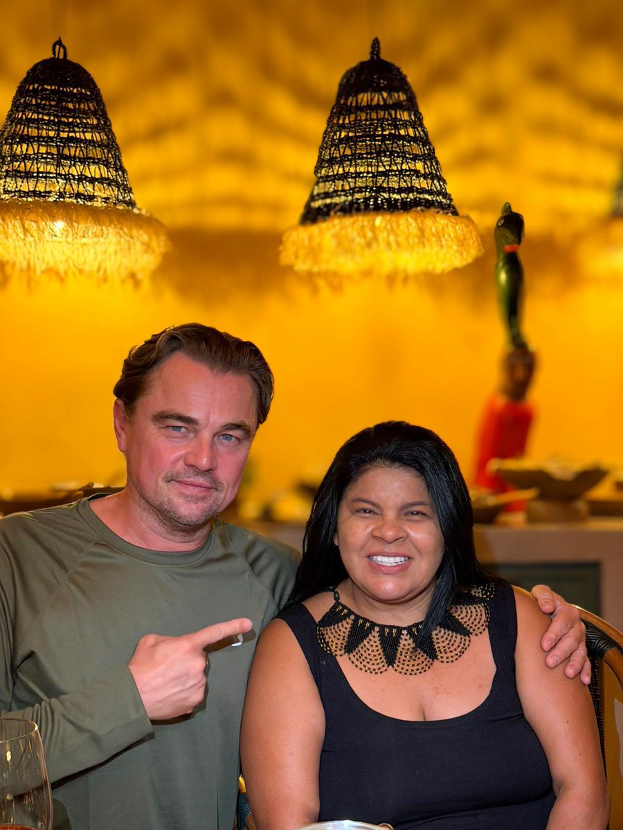 dicapriooupdate's tweet photo. Leonardo DiCaprio and Sonia Guajajara https://t.co/QNgy7yIHAR