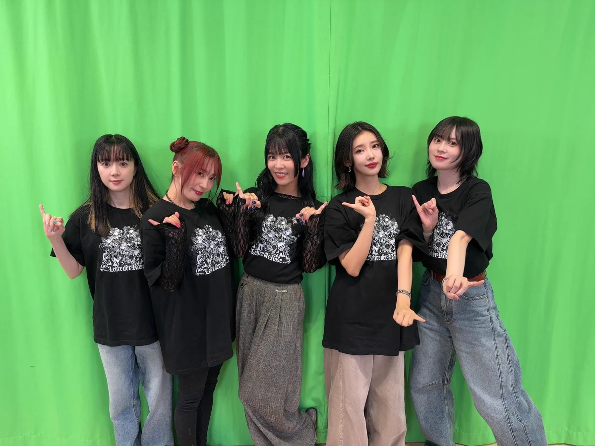志崎樺音 直筆メッセージカード 志崎樺音1st写真集『unplugged』発売
