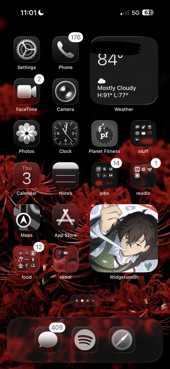 porcelaindoom's tweet photo. posting my homescreen before i change it again :P https://t.co/cSMzIh4iyX