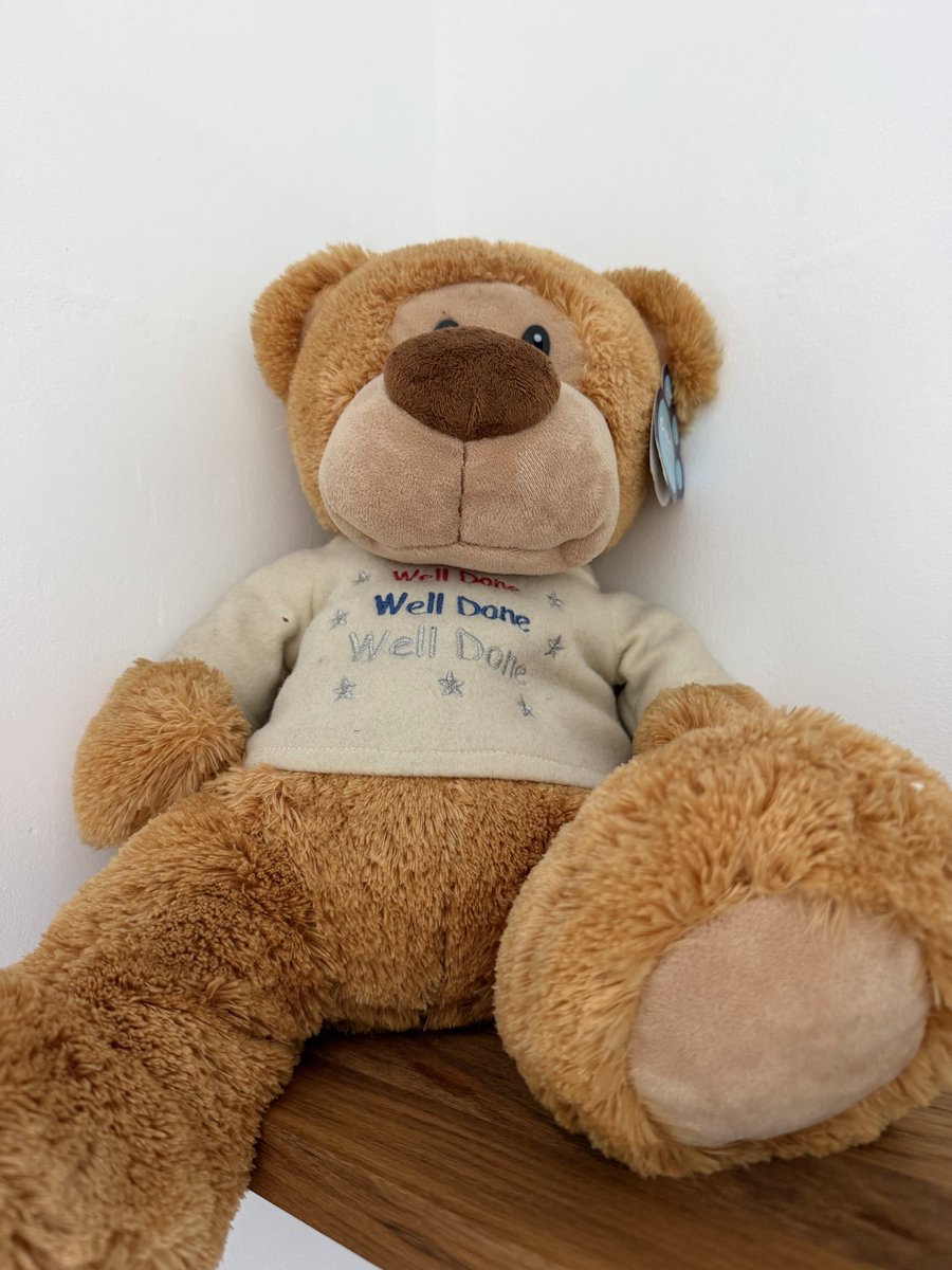 AlisonRand15's tweet photo. My bear 🧸 I got him for finishing primary school https://t.co/C7qopsgN7i