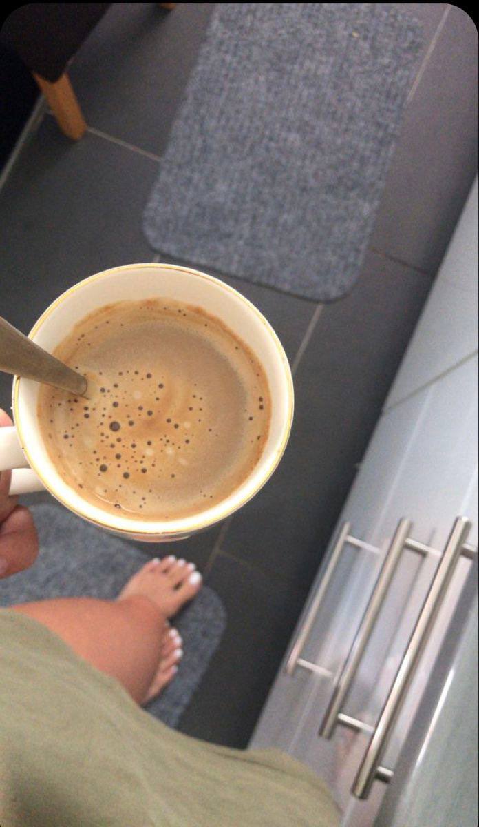 deluxebabi445's tweet photo. Come have breakfast with me 🙂💛 https://t.co/XqhF9sYwzd