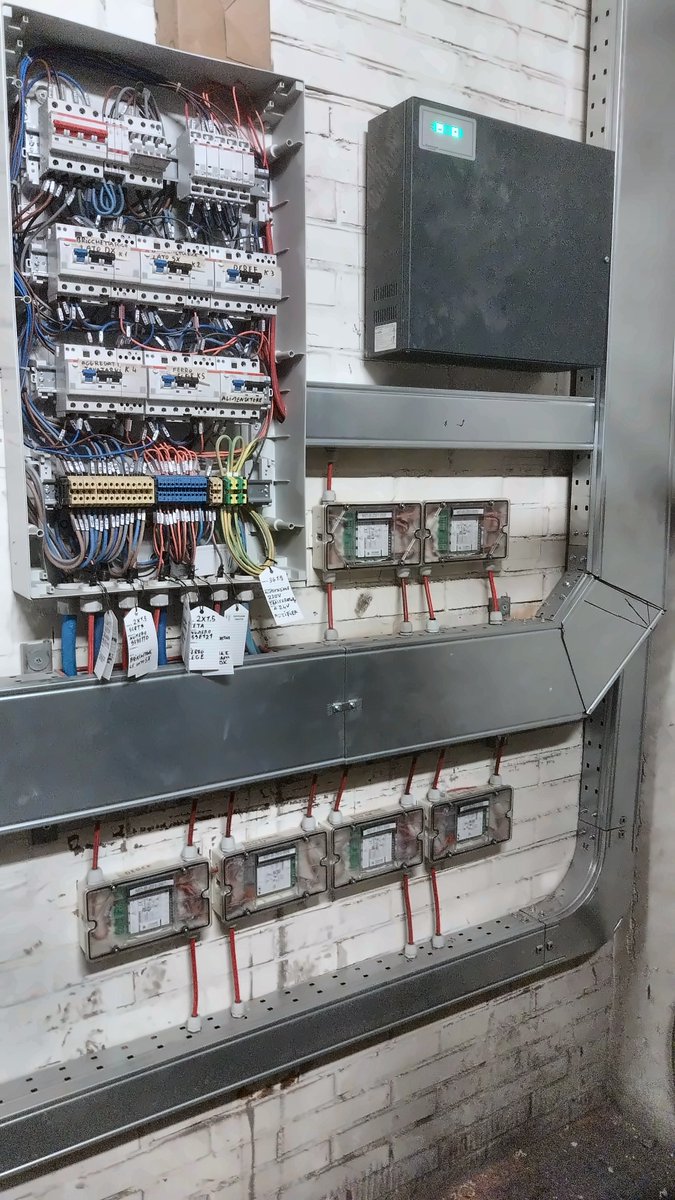 GruppoDotti's tweet photo. LAVORAZIONI ESEGUITE:
Messa a norma impianto illuminazione, impianto di emergenza, forza motrice, relativi quadri e nuovo impianto antincendio all'interno dell'area Bricchettatrice dello stabilimento ARVEDI AST di Terni, reparto spedizioni https://t.co/XbX5HTa48C