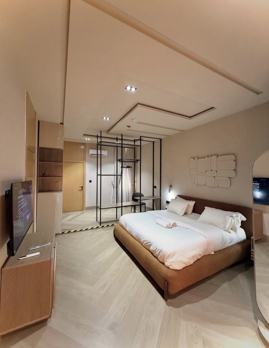 hee_l_dah's tweet photo. Apartments are still available for the weekend. 

Erigga || Slovido || Davido || Peruzzi || Uber || Odumodu || Warri || Chelsea || Bolt https://t.co/a8ioSQsLgg