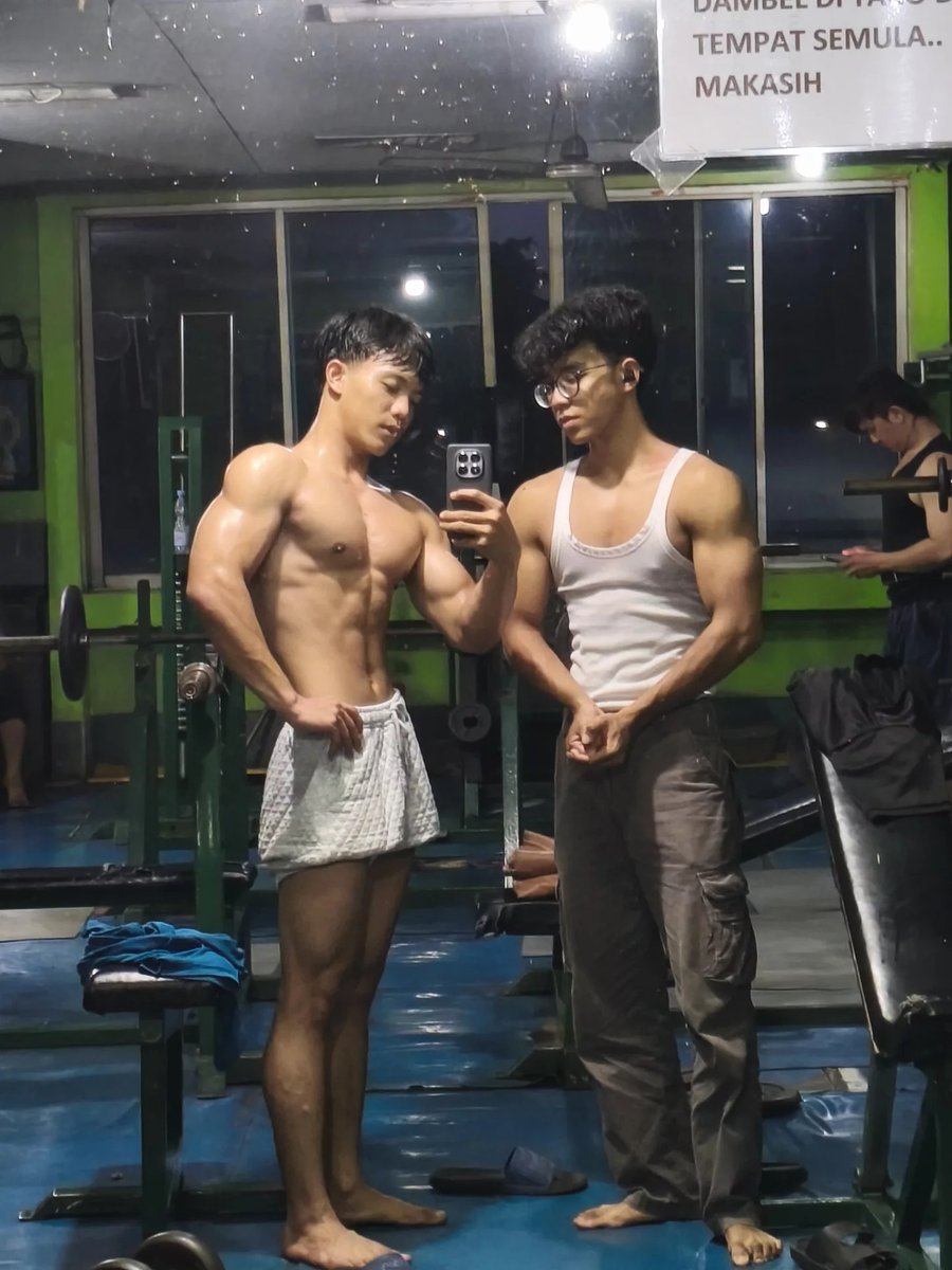 MichaelTortoi's tweet photo. Sóng gió chị em bạn dâu (tập 5) #cô7ly #xuhuongtiktok #vairal https://t.co/3KSUA0Mdmg