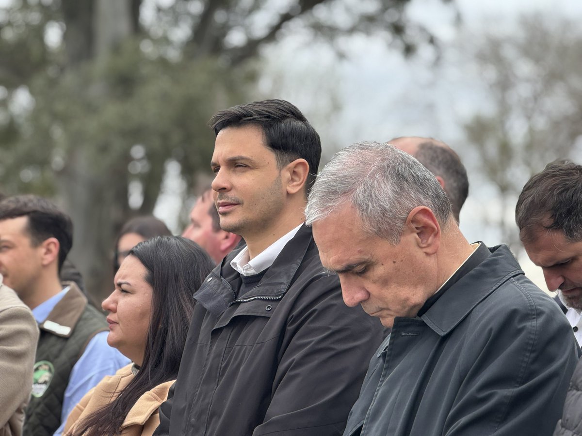 juanpinglese's tweet photo. Hoy participé en la inauguración de MECA26, una muestra que pone en valor todo el potencial productivo de Villa María y la región.
Campo, industria, tecnología, comercio y trabajo se encuentran en nuestra ciudad. https://t.co/HLRHFO4HFU