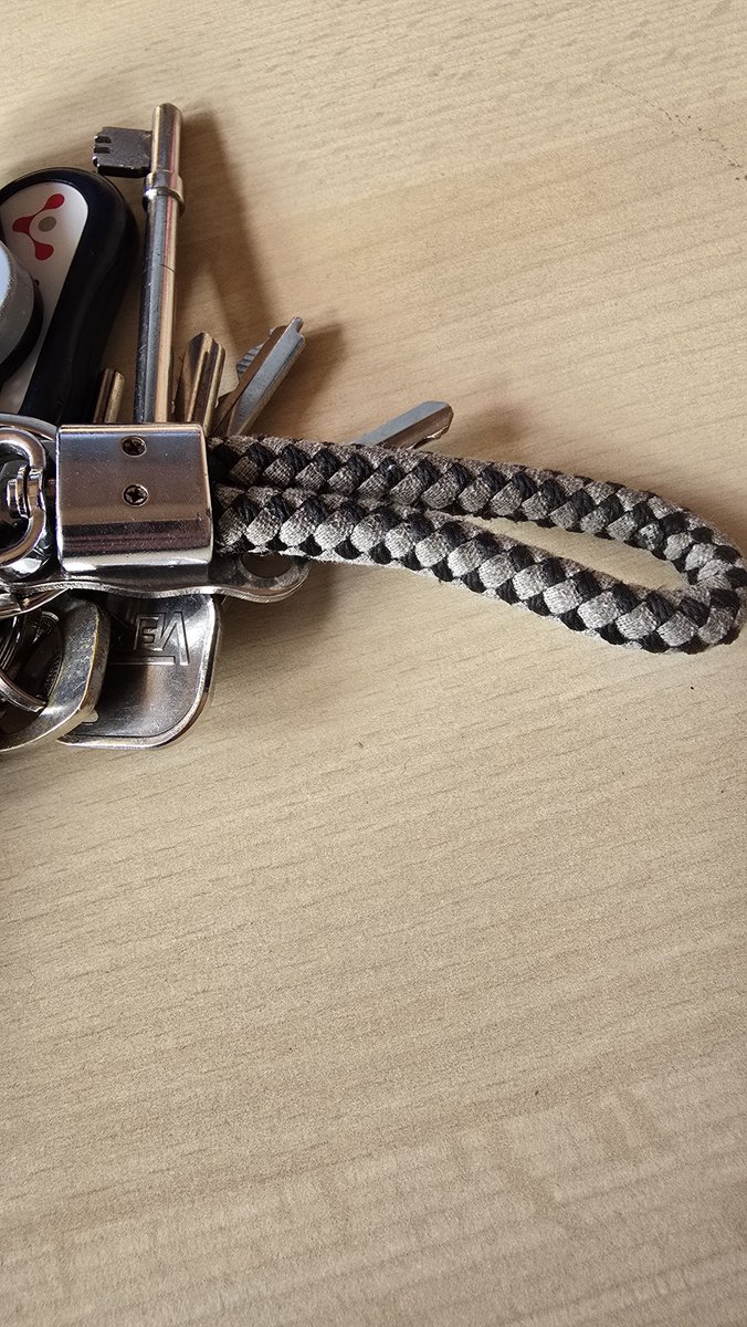 Techniclysavage's tweet photo. @Syndicate @The110Farm We have placed an order but missed the opertunity for a keychain. Look at what I am rocking, it needs changing https://t.co/sFSTcX6PGo
