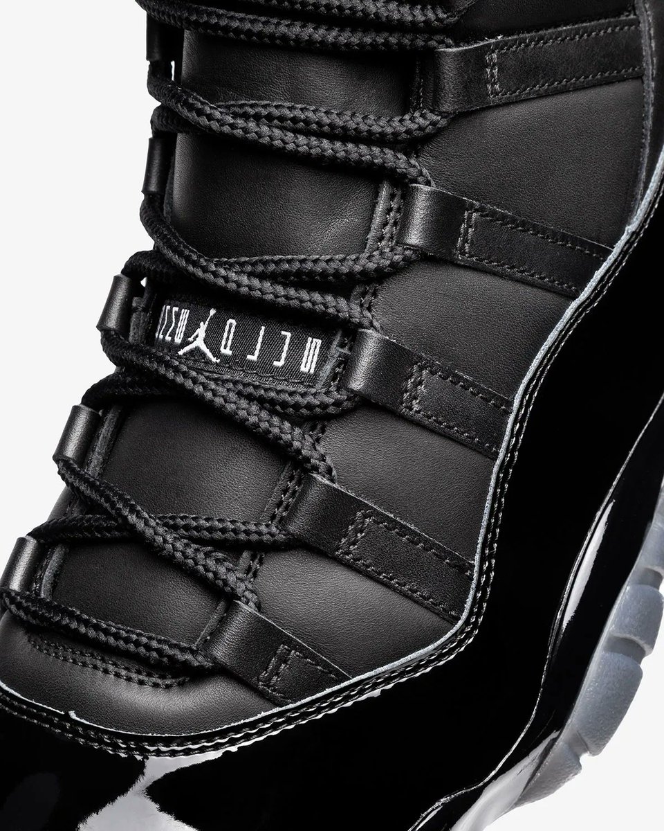 houseofheat's tweet photo. OFFICIAL IMAGES: Comme des Garçons x Air Jordan 11 “Black” 🖤

• September 5th
• $358 https://t.co/eIL5w3pQ19