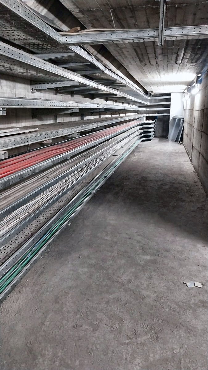 GruppoDotti's tweet photo. Realizzazione bonifica elettrica e deviazione collegamenti area forni FAS, per nuovi quadri di alimentazione, all'interno del sito ARVEDI AST di Terni, reparto LAC. https://t.co/G7ClMG01Um