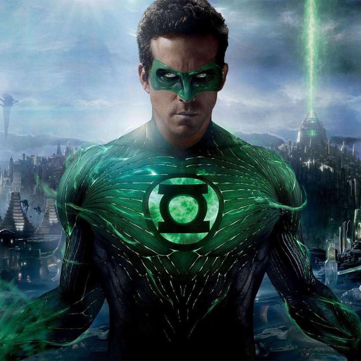 screentime's tweet photo. Ryan Reynolds says he’d “totally” cameo in Lanterns

He also says he “owes” his entire career to 2011’s Green Lantern https://t.co/WoPdRv5GS1