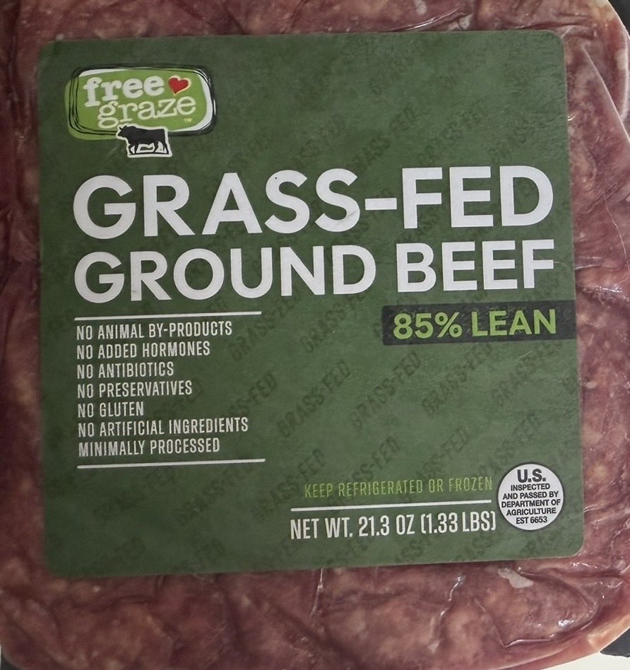 cjtx300_cc's tweet photo. More deep diving into beef  @FreeGrazeFoods Grass fed ground beef sold at @Costco Nothing on the label says where they get the beef from. Their website says they buy from all over the world. That’s scary. Why can’t American stores sell American beef? https://t.co/rd0cYWF0pd