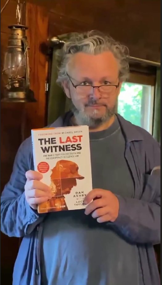 Lady_Fel's tweet photo. Men who read. That's it, that's the tweet. 🫠 https://t.co/SKJHdW1yvz