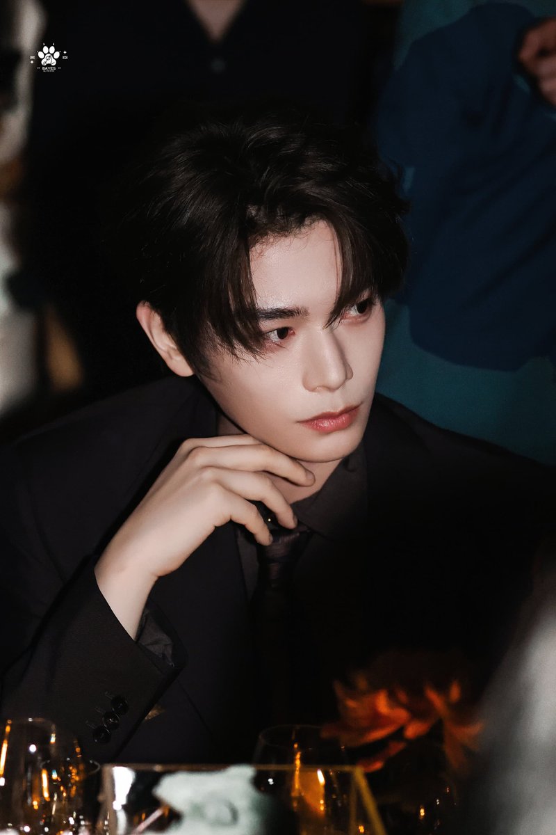 fen_1219's tweet photo. #丁禹兮 #DingYuxi 

260903 VERSACE in SHENZHEN https://t.co/I6A646qyHb